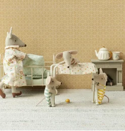 Maileg aankleedtafel voor de babymuisjes / off-white