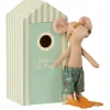Maileg beach muis big brother met strandhokje